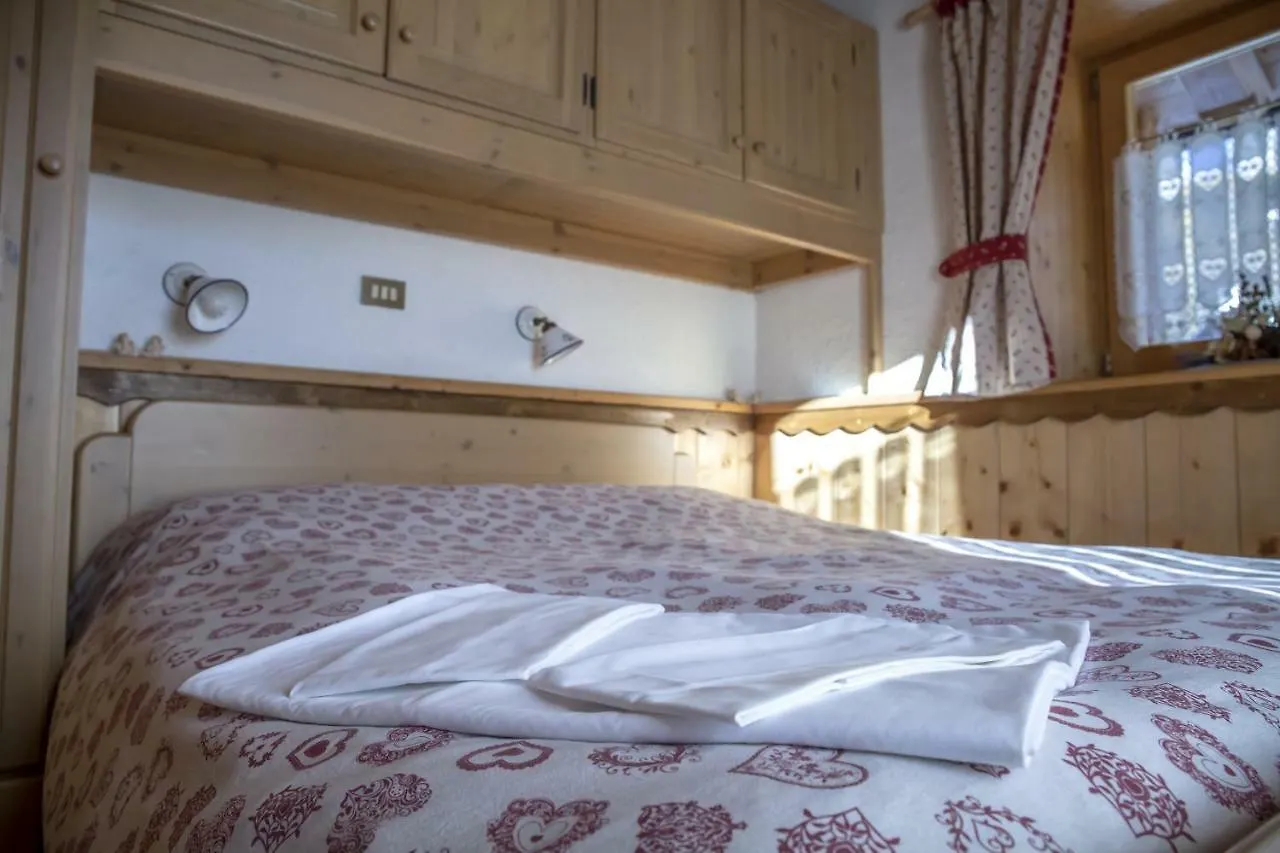 Apartments Ospitalita Diffusa Borgate Tra Le Malghe Italien